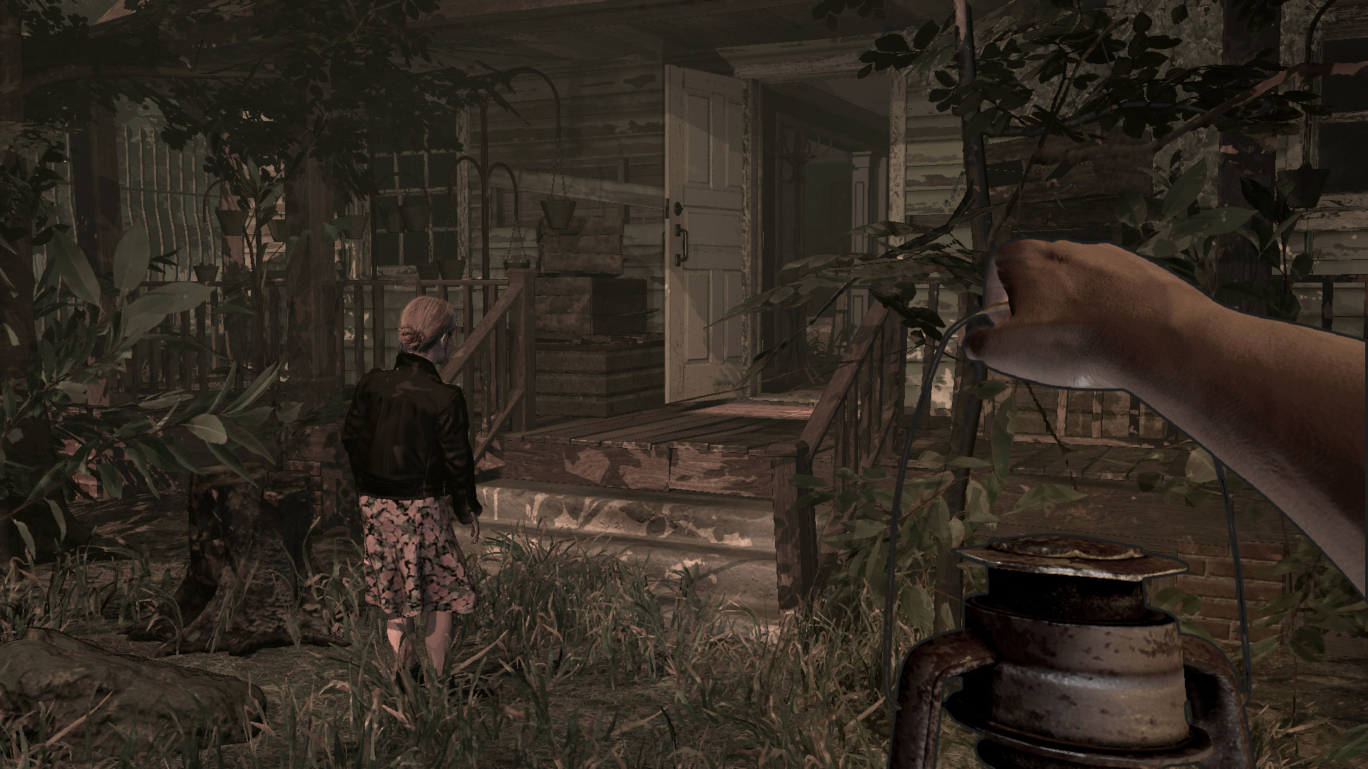 Exploring a dusty antique house with little sister Emma